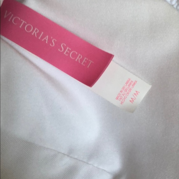 Victoria’s Secret white bikini top - Picture 6 of 6